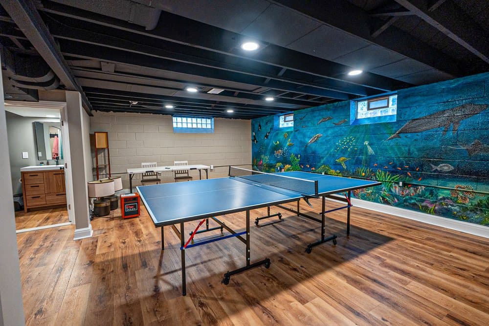 Finished lower-level recreation space